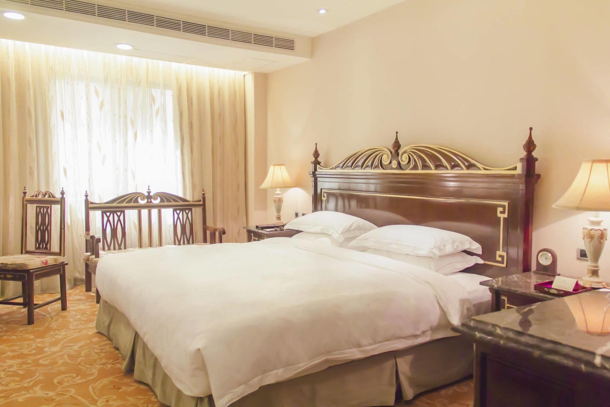Royal Seasons Hotel Beitou Тайпей Екстериор снимка