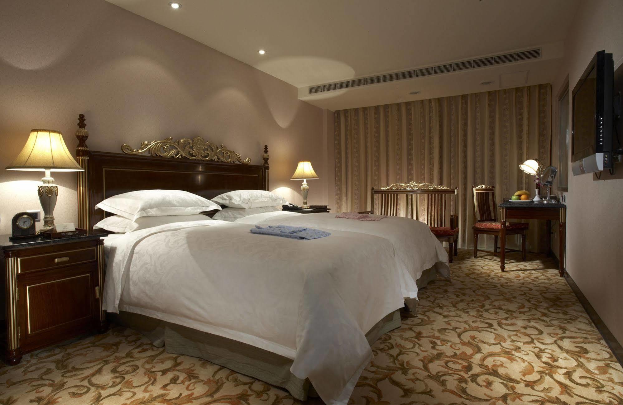Royal Seasons Hotel Beitou Тайпей Екстериор снимка